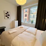 Newly Renovated 2Br With Large Balcony
