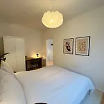 Newly Renovated 2Br With Large Balcony