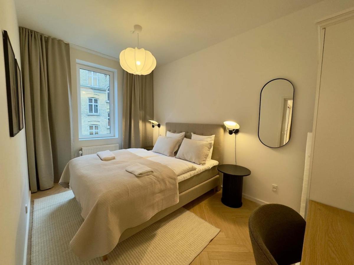 Appartement Newly Renovated 2br With Large Balcony *
