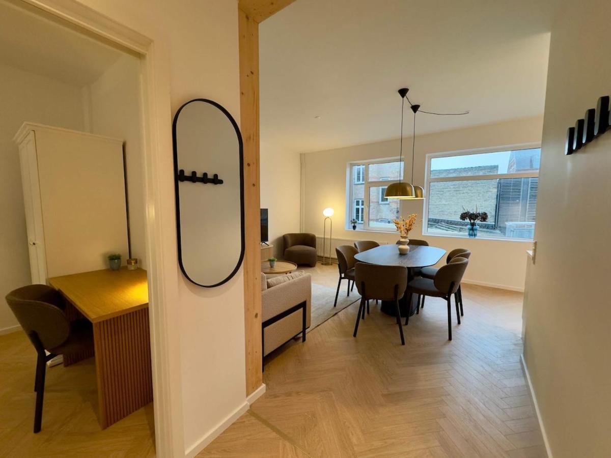Newly Renovated 2br With Large Balcony Appartement
